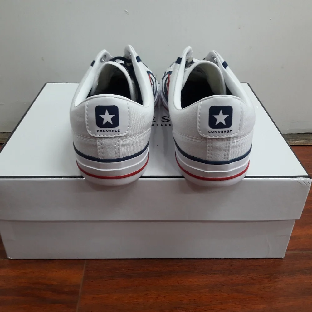 Converse - Picture 3 of 4